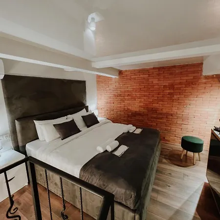 Luxury Duplex Suites - City Center تبليسي المظهر الخارجي الصورة