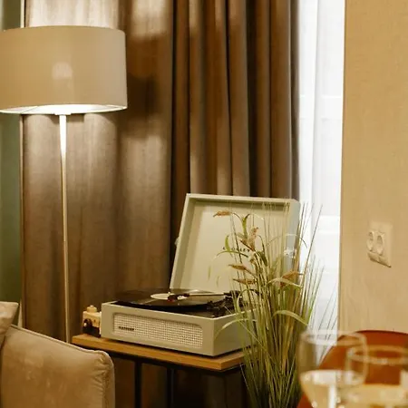 Luxury Duplex Suites - City Center تبليسي المظهر الخارجي الصورة