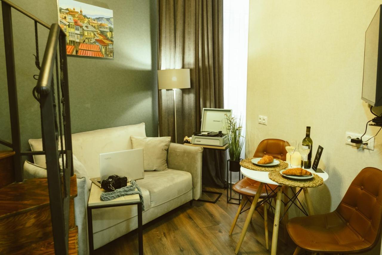 Luxury Duplex - Center شقة *